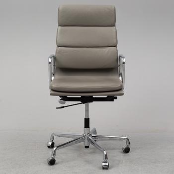 CHARLES AND RAY EAMES, an EA 219 chair, Vitra.