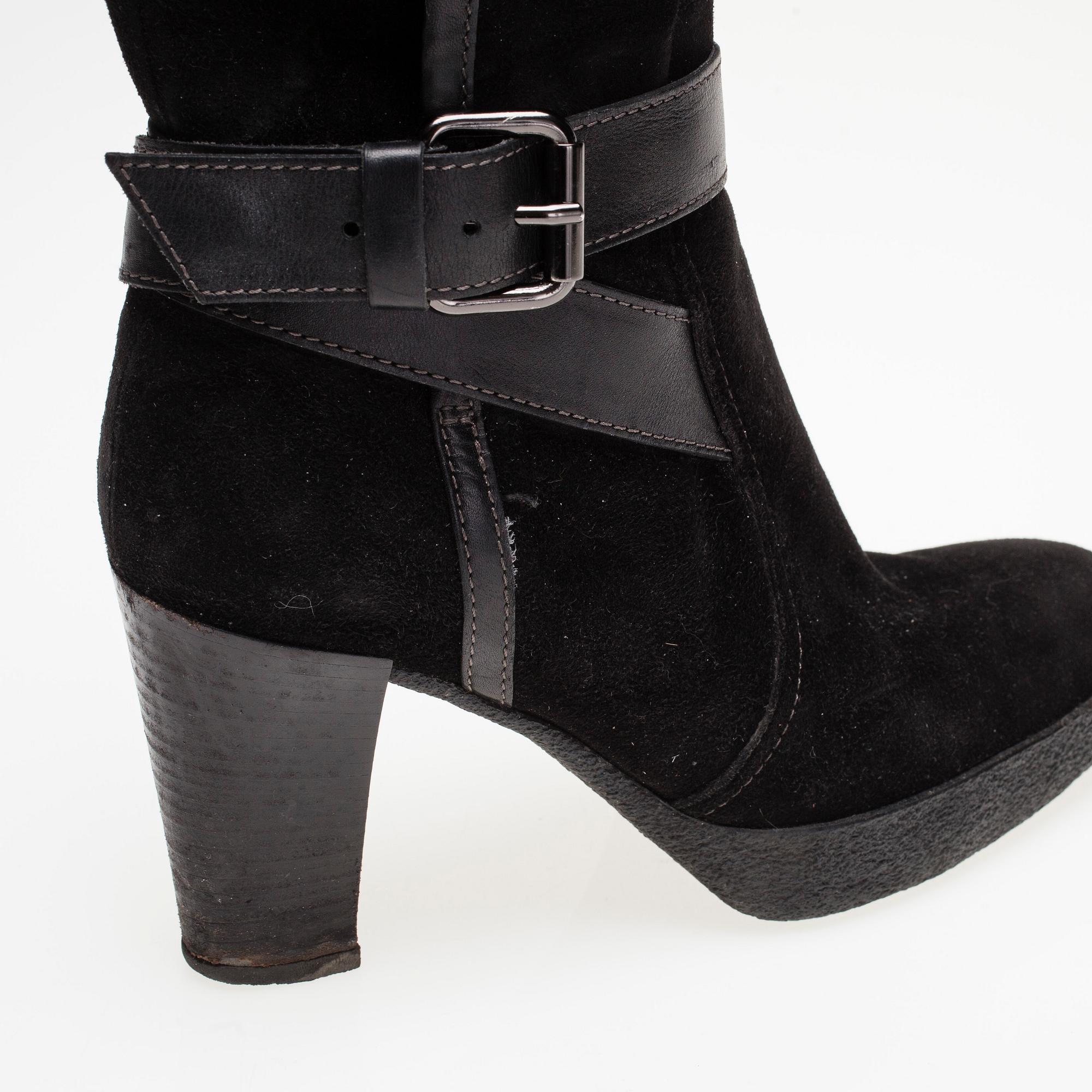 SKOR, Tod's.