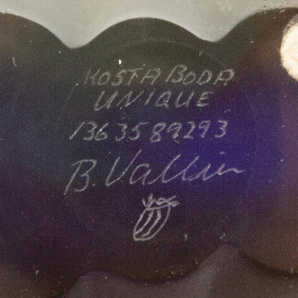 Bertil Vallien, skål signerad och numrerad Kosta Boda Unique glas.