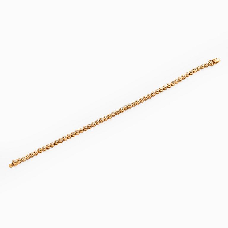 Armband, 18K guld och briljantslipade diamanter.