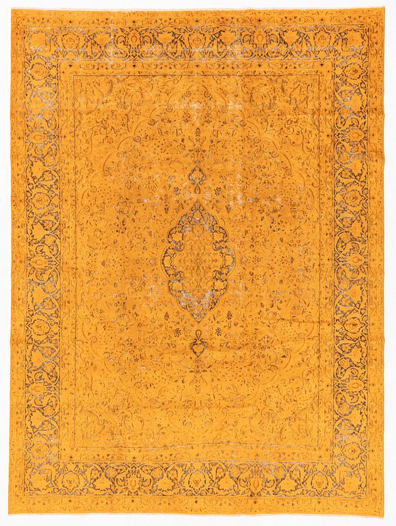 A Kerman carpet of vintage design, c 391 x 290 cm.