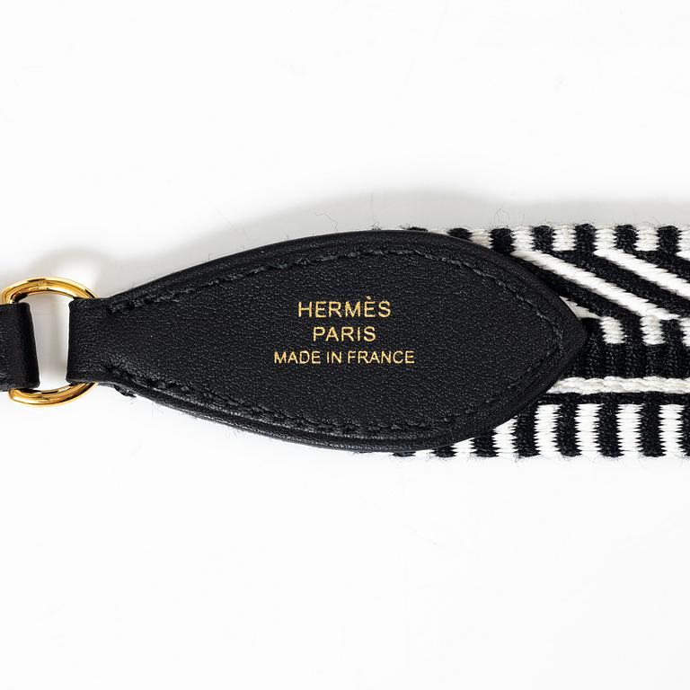 Hermès, shoulder strap, "Bandouliere Sangle Cavale To Go".