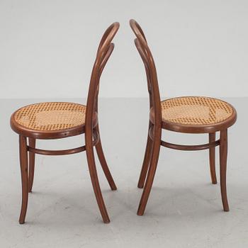 STOLAR, ett par, Thonet, 18/1900-tal, etikettmärkta.