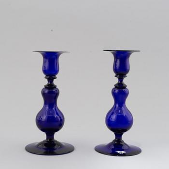 HUGO GEHLIN, a set of 4 glass candlesticks, Gullaskruf.