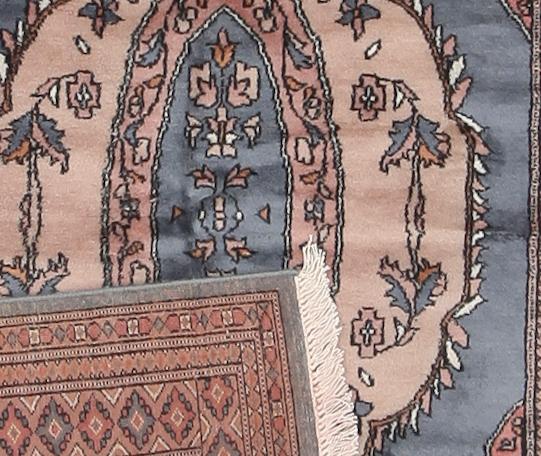 MATTA, Kashmir. Ca 125 x 180 cm.
