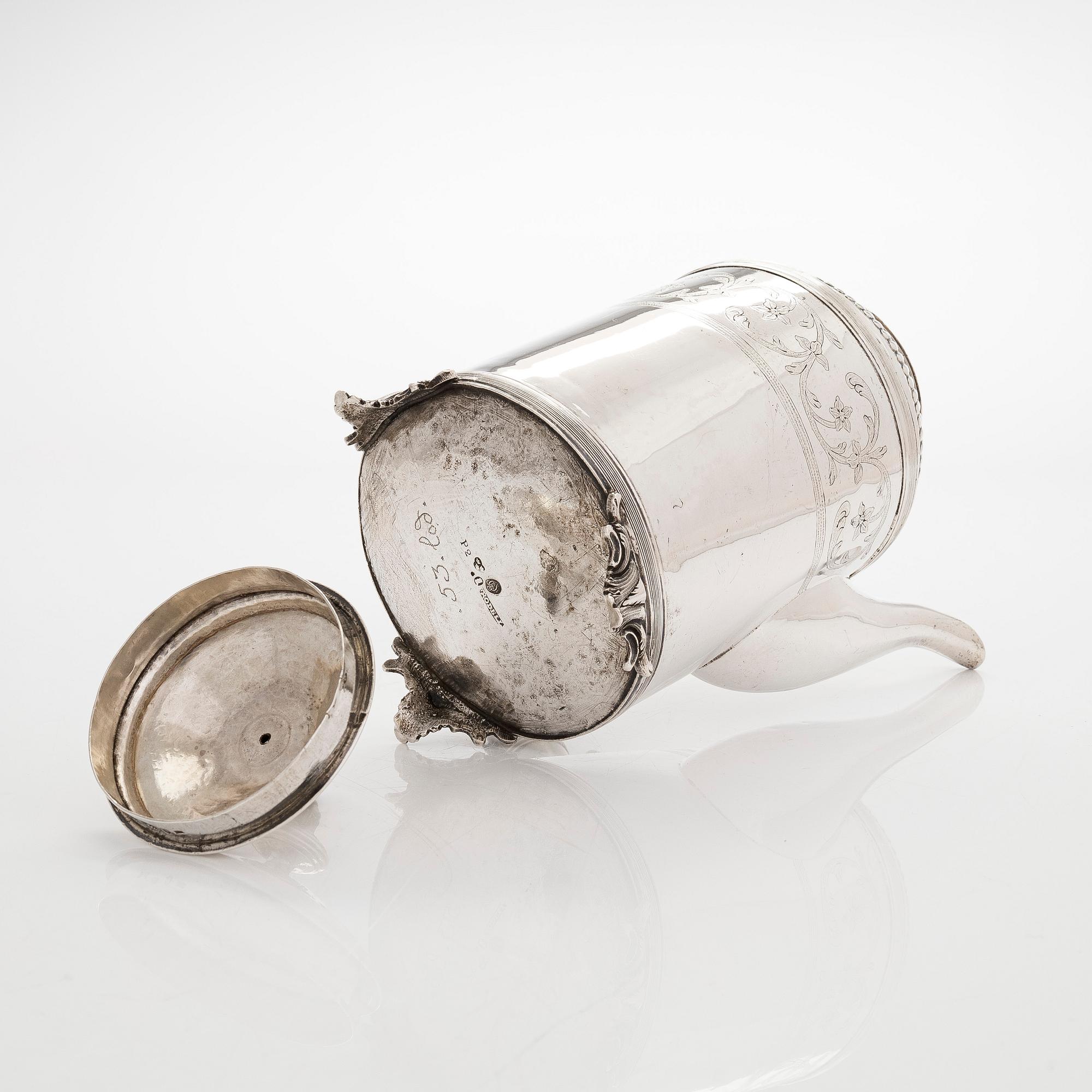 A Gustavian silver coffee pot, maker's mark of J. Henrik Frodell, Stockholm 1797.