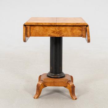 Drop-leaf table, Late Empire style, second half of the 19th century.
