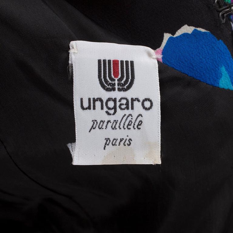 UNGARO, coctailklänning med tillhörande pumps i storlek 37,5.