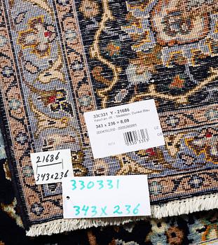 A Kashan carpet, c. 343 x 236 cm.