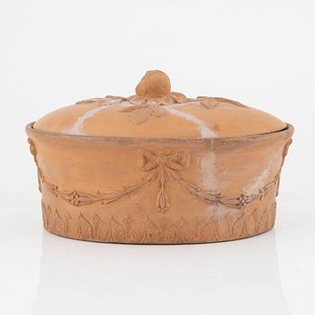 An earthenware pâté form, early 1800.