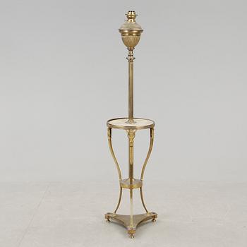 GOLVFOTOGENLAMPA, mässing, empirestil 1900-talets början.