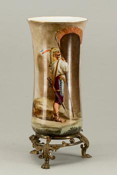 VAS, porslin, sekelskiftet 1900.