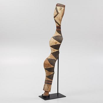A sculpture, "a-Mantsho-ña-Tshol", reportedly from Baga, Senegal, from the second half of the 20:th century.