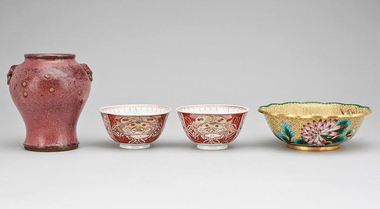 PARTI ORIENTALISKT PORSLIN, 4 delar, Kina och japan, 1800-1900-tal.