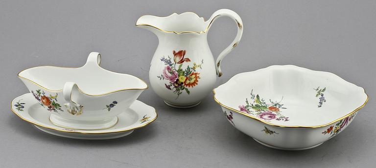 SERVISDELAR, 30 st, porslin, Meissen, 1900-tal.