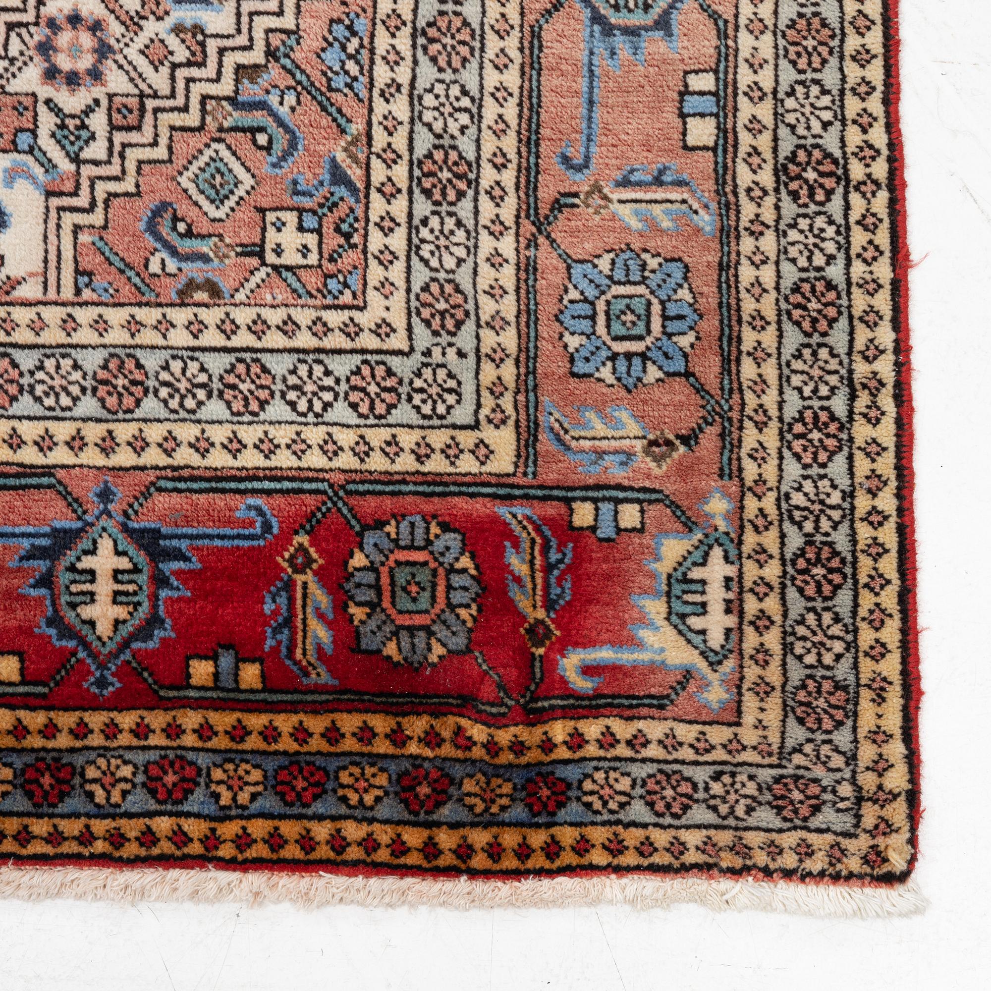 Matta, orientalisk, ca 297 x 188 cm.