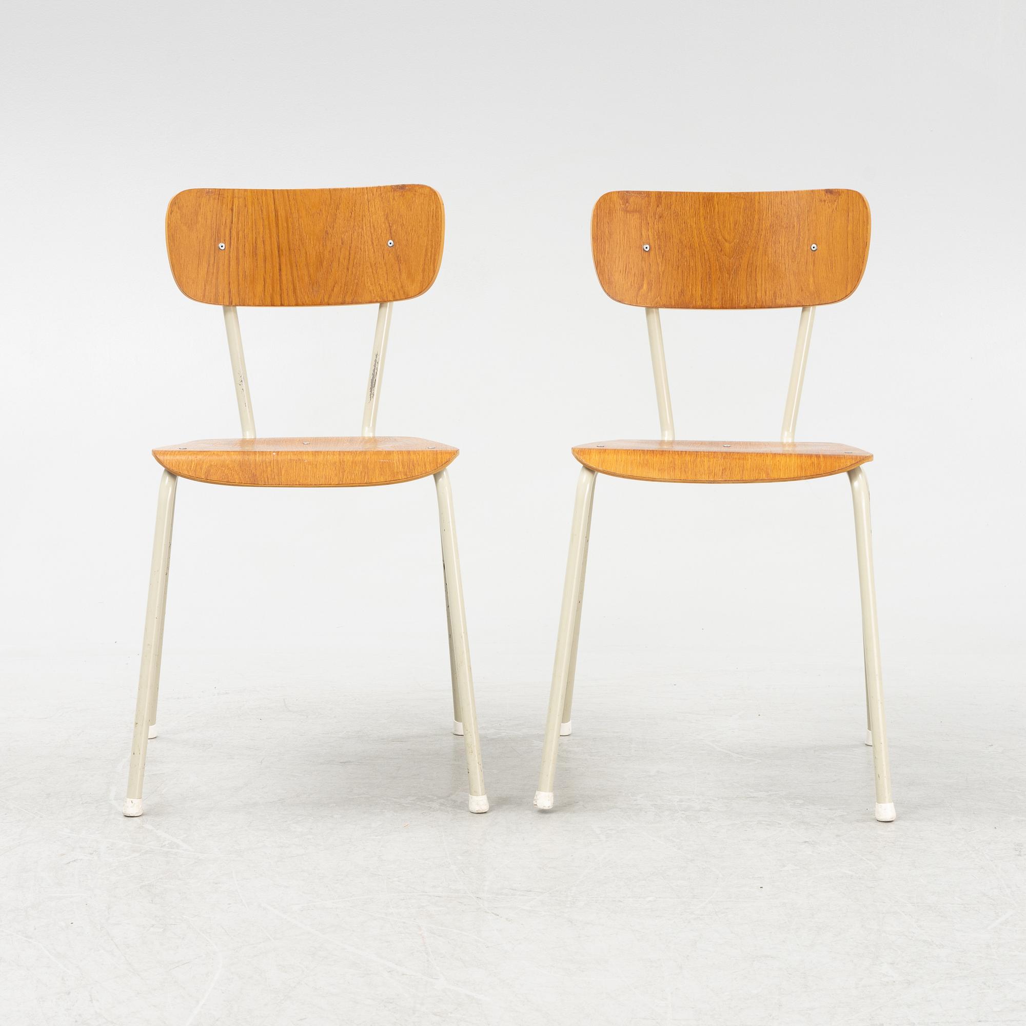 A set of eight chairs, mid 20th Century.