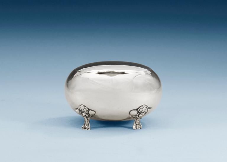 A RUSSIAN SILVER SUGER-BOX,