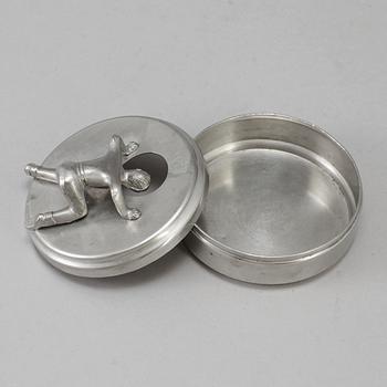 A pewter box by Widerholm & Dahlberg, Eskilstuna, Sweden. 1930/40s.