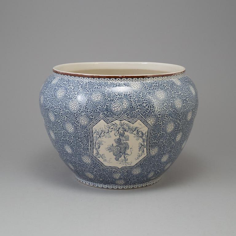 A ceramic flower pot marked Brabant U & C Sarreguemines, first half of the 20th century.
