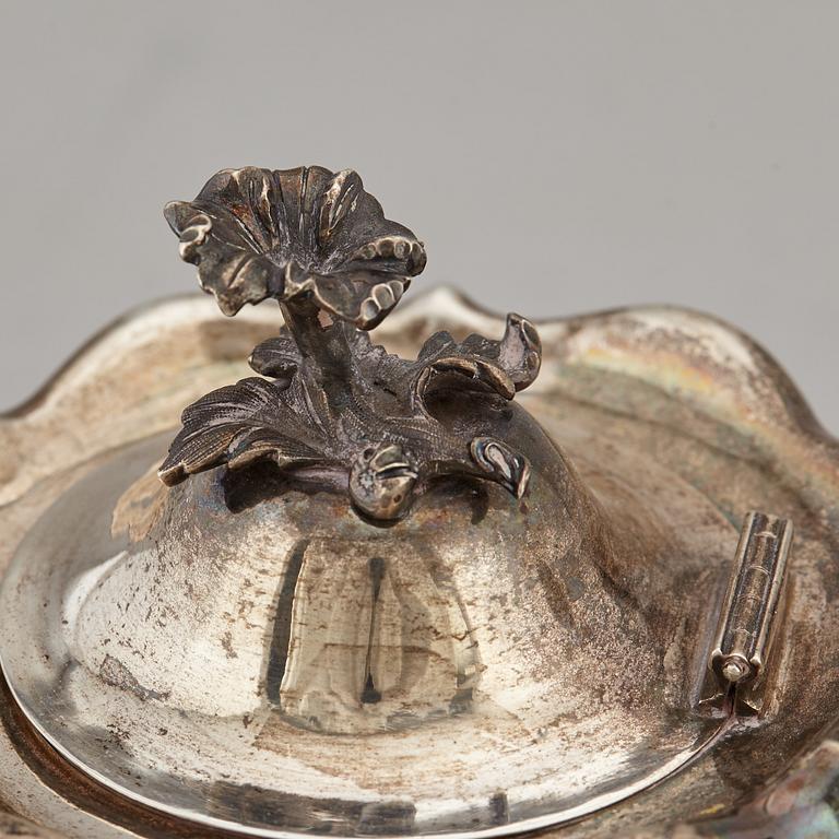 CHRISTIAN HAMMER, kaffekanna, silver, nyrokoko, Stockholm 1857.