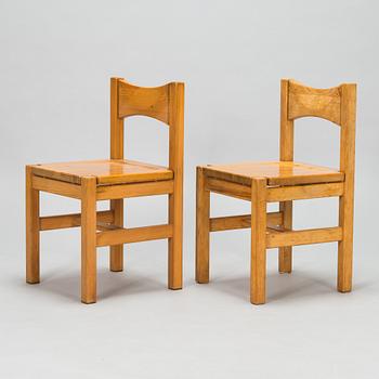 Ilmari Tapiovaara, Four 1980's 'Hongisto' chairs for Laukaan Puu.