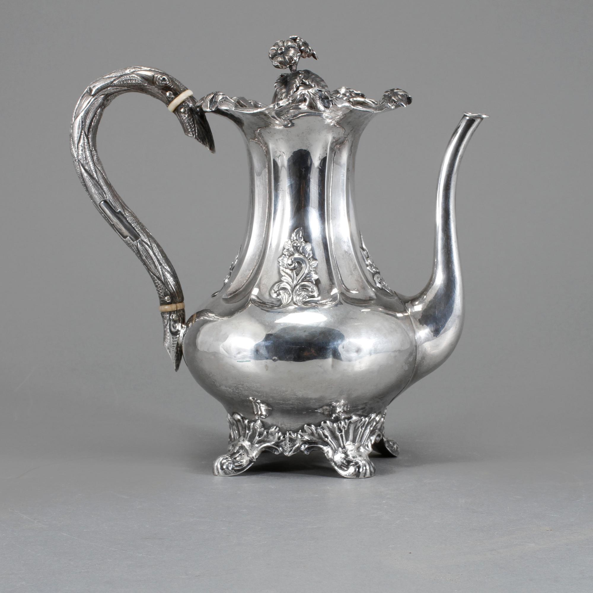 KAFFEKANNA, silver, nyrokoko, Henrik Brandt, Stockholm, 1865, vikt 640 g.