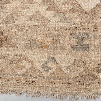 A CARPET, Kilim, 306 x 208 cm.