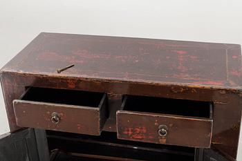 A 20th century Chinese sideboard / cabinet.