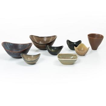 Gunnar Nylund, a set of seven stoneware bowls, Rörstrand, mid-20th century.