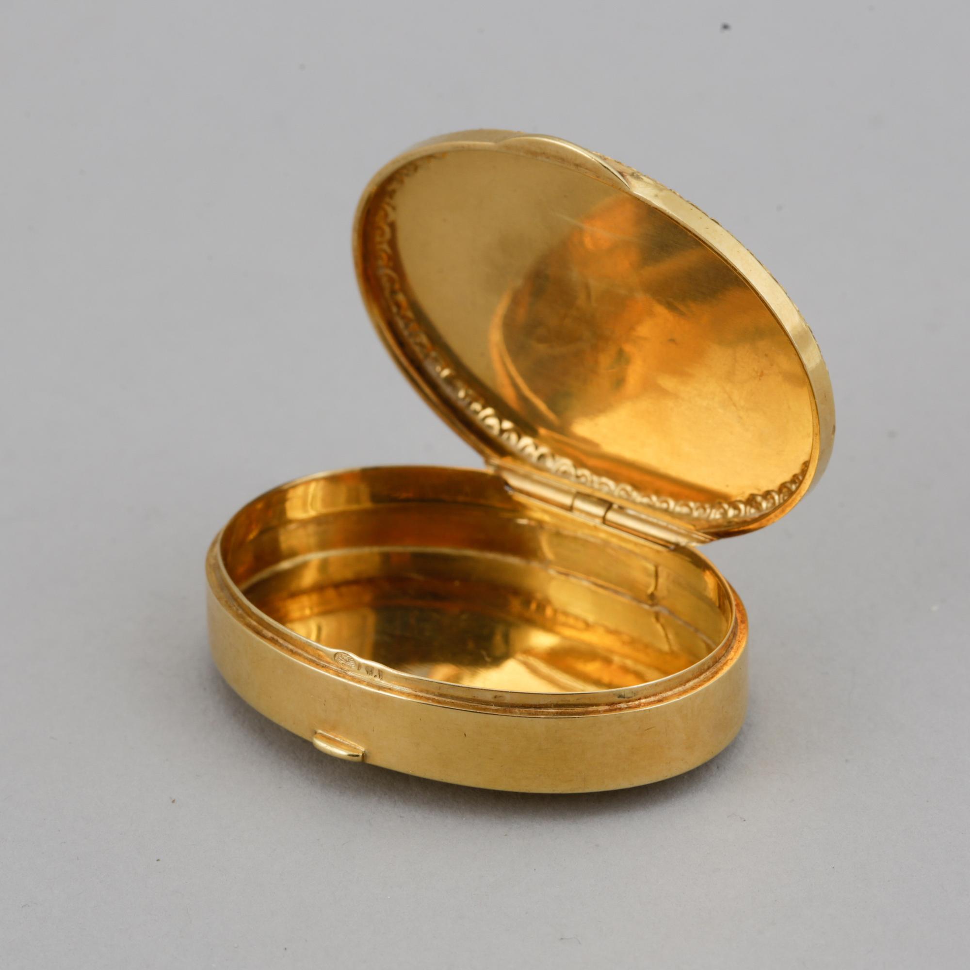 Dosa, 18K guld, svensk importstämpel.
