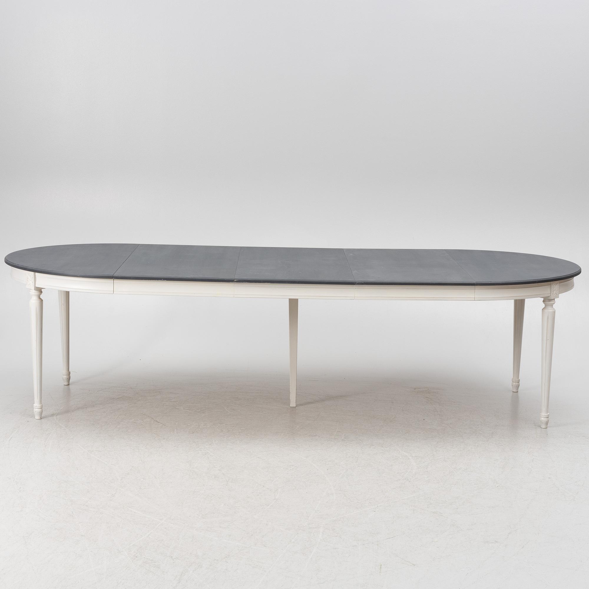 Matsalsgrupp, 13 delar, gustaviansk stil, 1900-talets andra hälft.