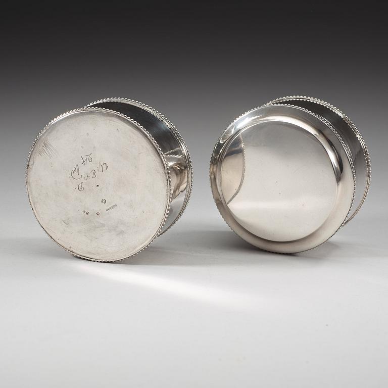 A pair of Swedish late 18th century silver boxes, marks of Mikael Nyberg, Stockholm 1790.