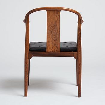 Hans J. Wegner, a palisander 'China Chair', Fritz Hansen, Denmark 1966.