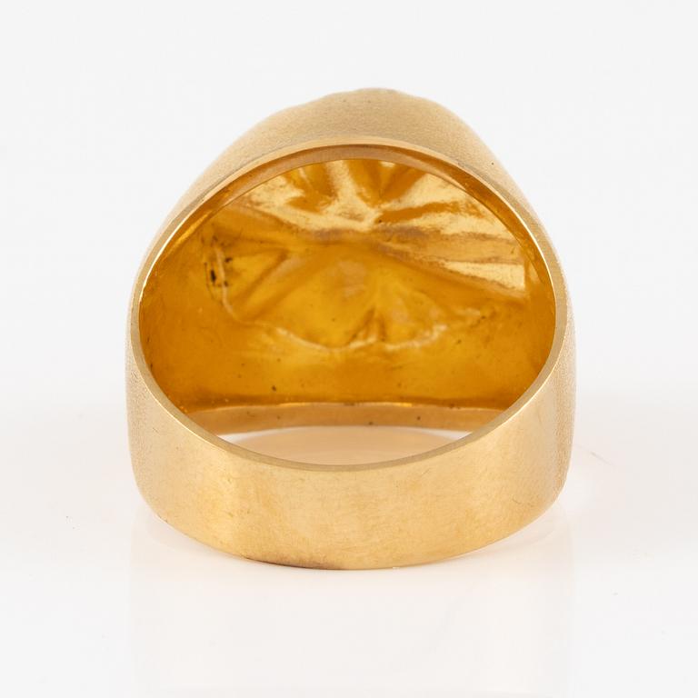 A Björn Weckström,  "Devil's Wheel"  ring 18K gold, Lapponia 1978.