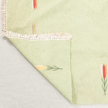 Matta rölakan ca 225x160 cm.