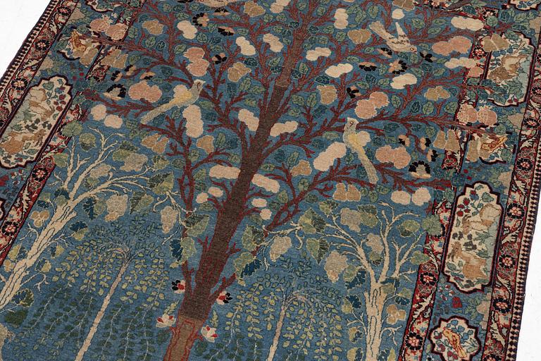 An antique Kashan 'Mohtasham' rug, Central Persia (Iran), c. 183 x 139 cm.
