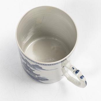 Five pieces of underglaze blue decorated porcelain, china, Qianlong (1736-95) & Jiaqing (1796-1822).