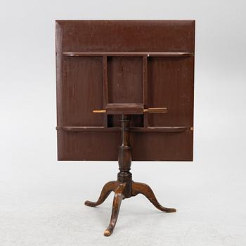A folding table, Mälardalen, first half of the 19th century.