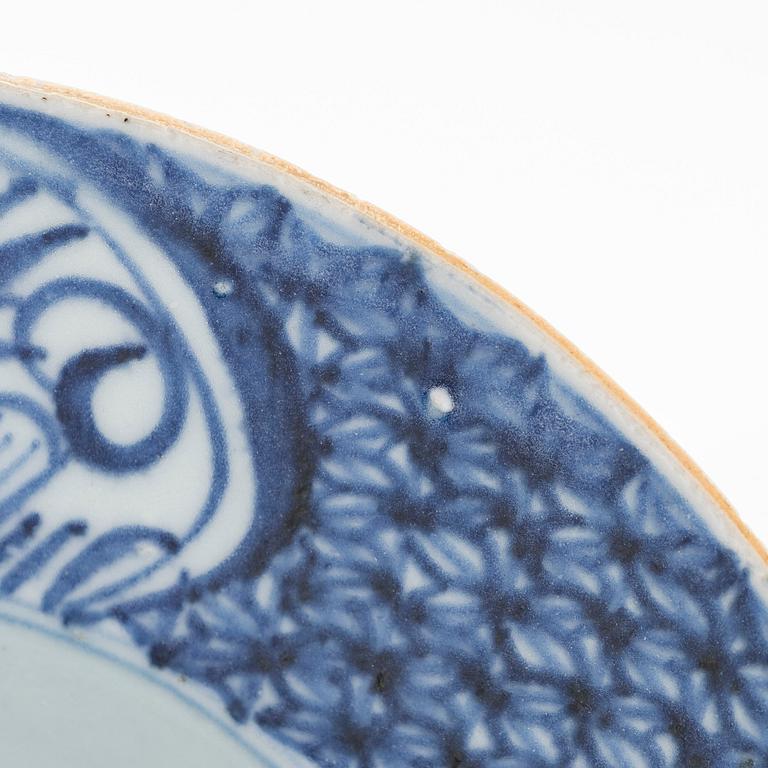 A blue and white bowl, 19th century.