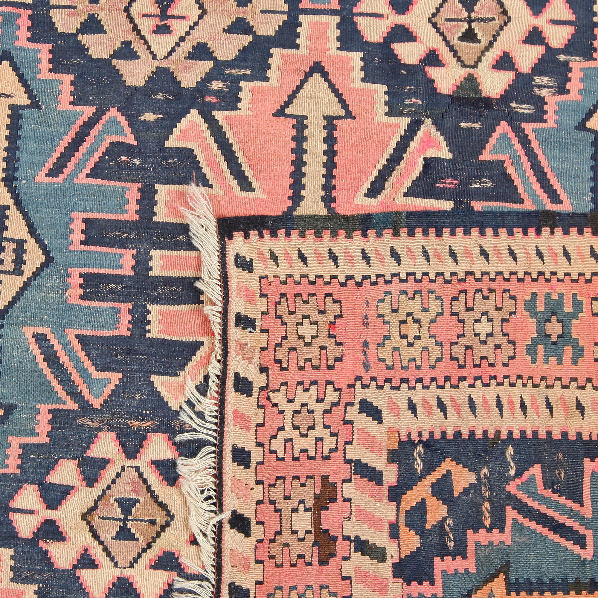 MATTA, Kaukasisk Kelim, semiantik. 186 x 363 cm.