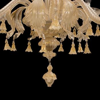 LJUSKRONA, glas. Venetiansk stil, 1900-talets första hälft.