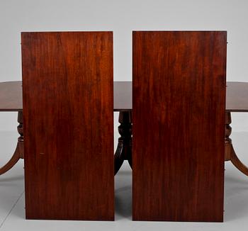 MATBORD, engelsk stil, brickmärkt Redman & Hales Ltd, Hatfield Peverel, Chelmsford Essex, 1900-talets mitt.