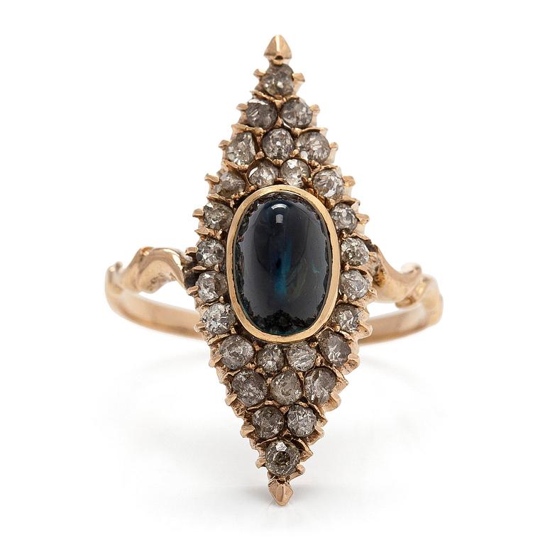 Ring in 14K gold, old-cut diamonds and a sapphire, cyrillic assay mark AP, Russia, around year 1900.