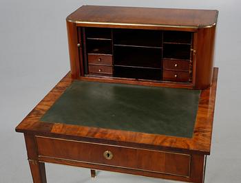 SKRIVBORD, sengustaviansk modell, 1800-talets första hälft.