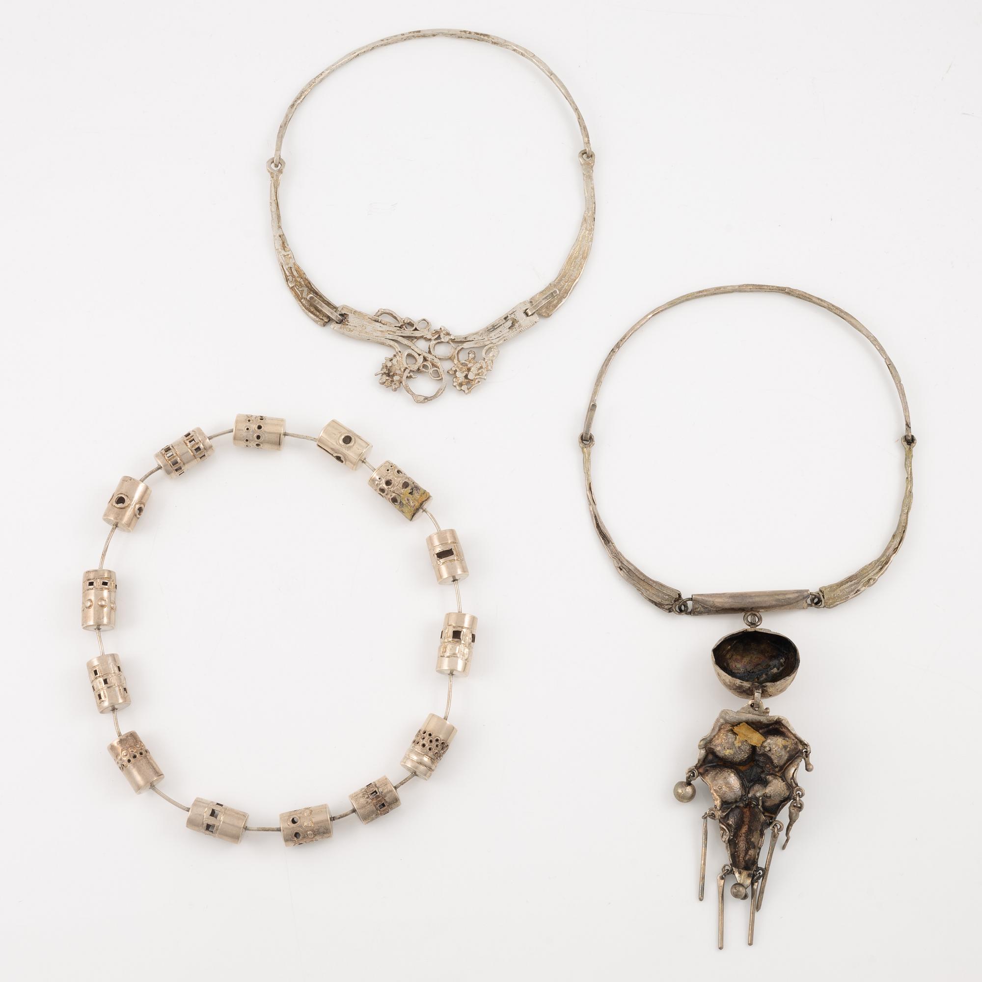 Lars Arby, tre collier, sterlingsilver, Göteborg bland annat 1982.