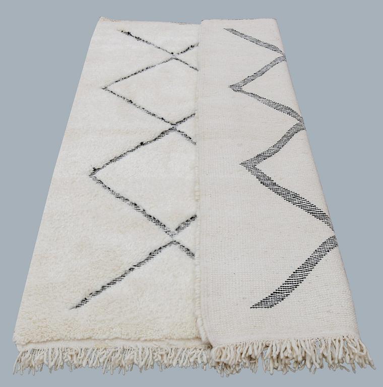 Matta, Marocko, ca 215 × 128 cm.