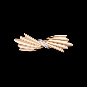 BROSCH, 14K guld, diamanter. Vikt ca 2,2 g.