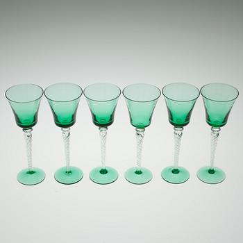 VINGLAS, 6 st, grönt och klart glas. 1900-tal.