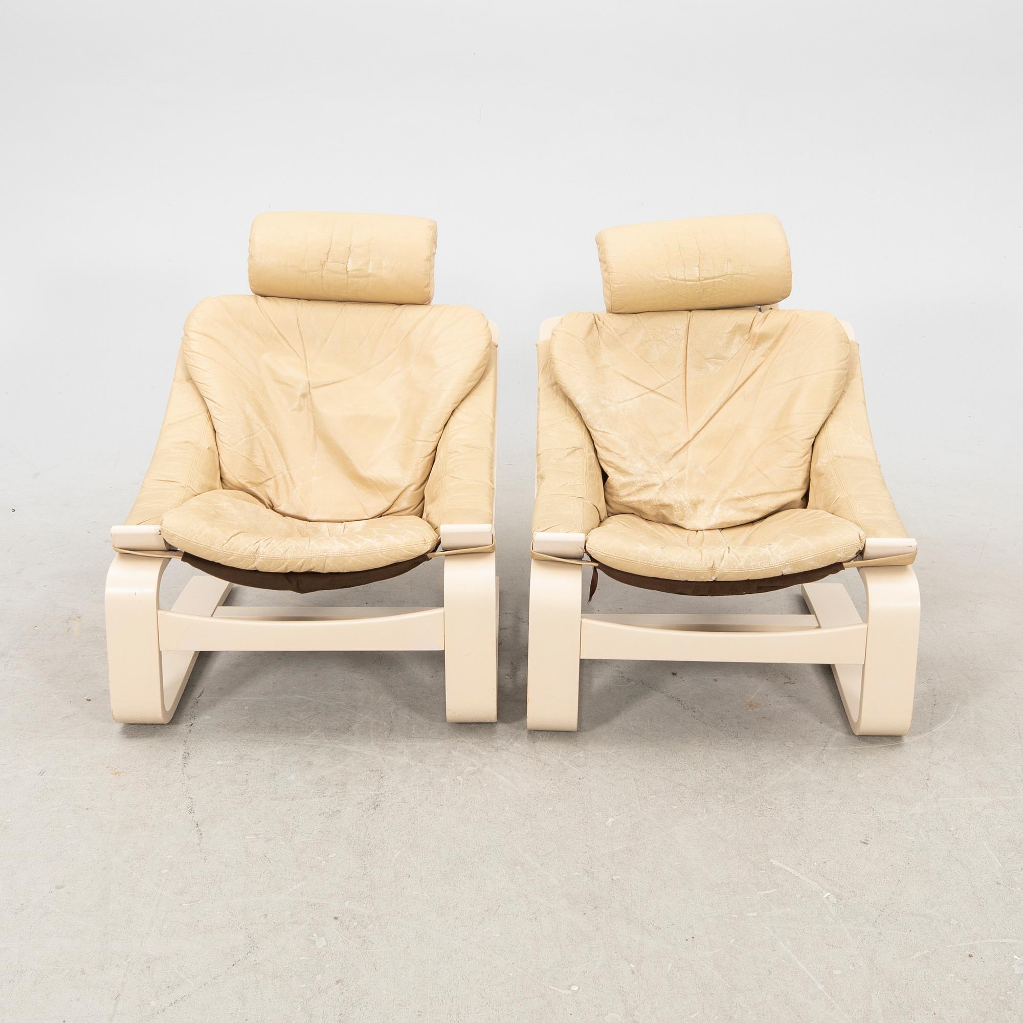 Åke Fribyter, fåtöljer, ett par "Kroken", Nelo, Knislinge, 1900-talets andra hälft.